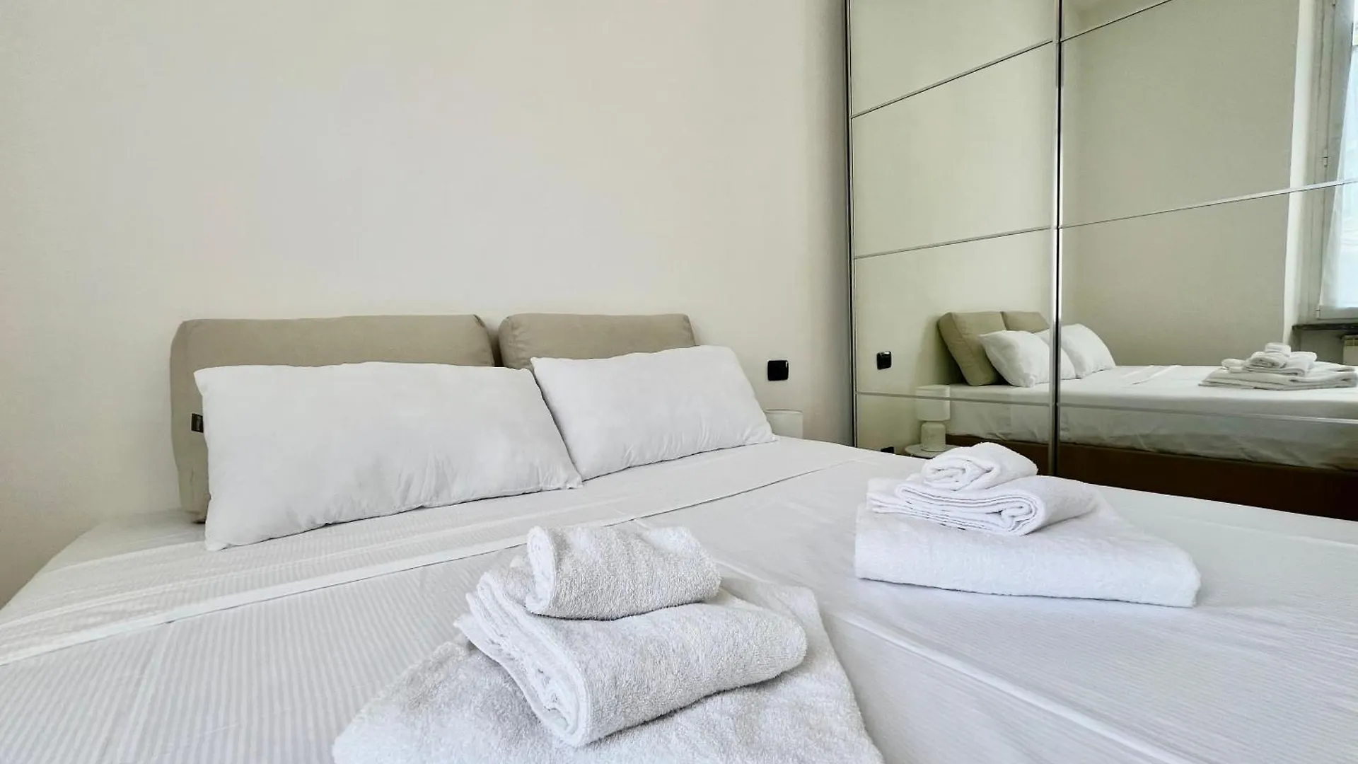 Apartment Big Comfort Isola - Garibaldi M2 M5 Milan Italy