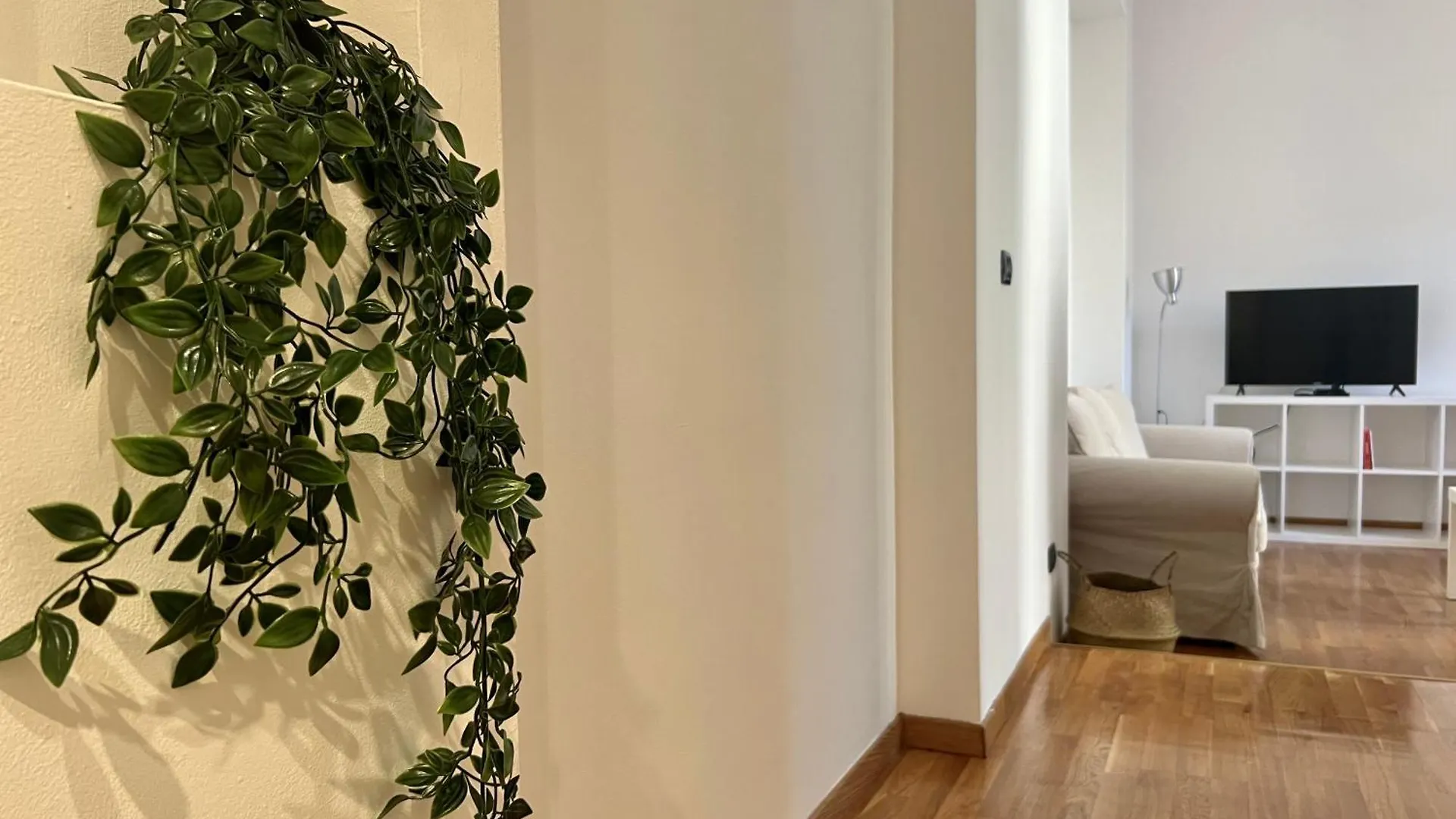 Big Comfort Isola - Garibaldi M2 M5 Milano 0*,